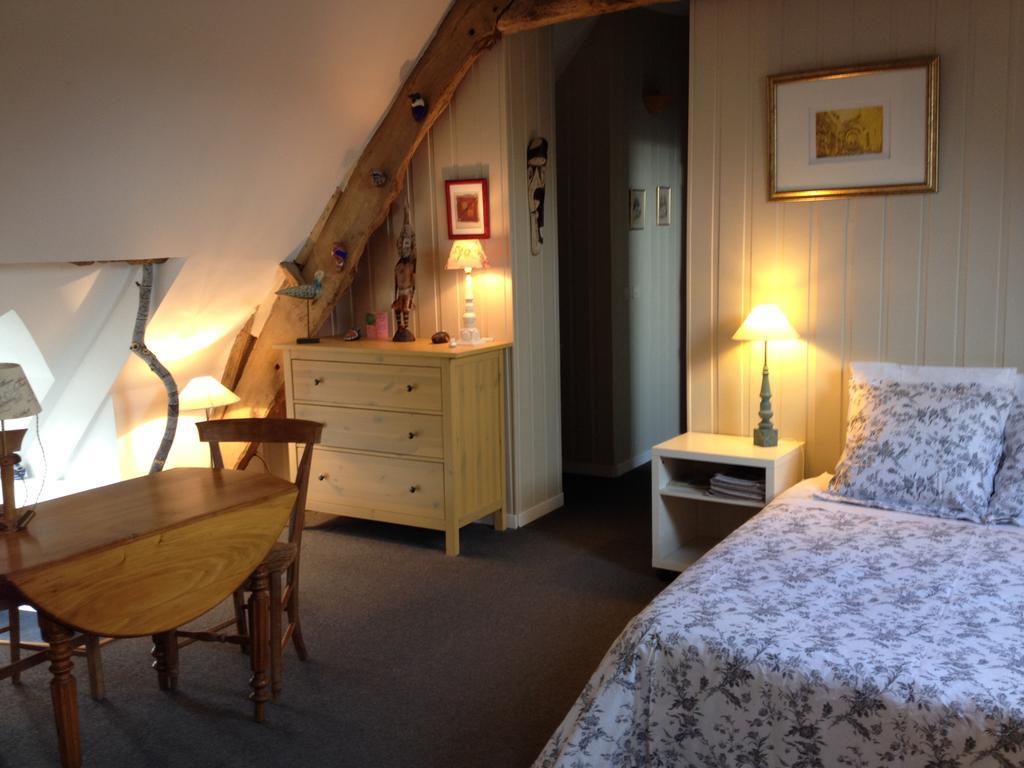 Kirribilli Bed and Breakfast Pleine-Fougères Δωμάτιο φωτογραφία